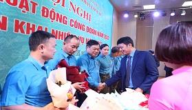 Đảng ủy Công ty CP than Uông bí: Kết nạp 11 quần chúng ưu tú vào Đảng